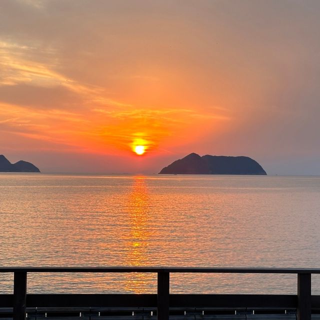 びゅーぼ

めっちゃ綺麗

#和歌山 
#和歌山県広川町 
#樫長海岸 
#びゅーぼ から見る #夕陽
#最高の景色